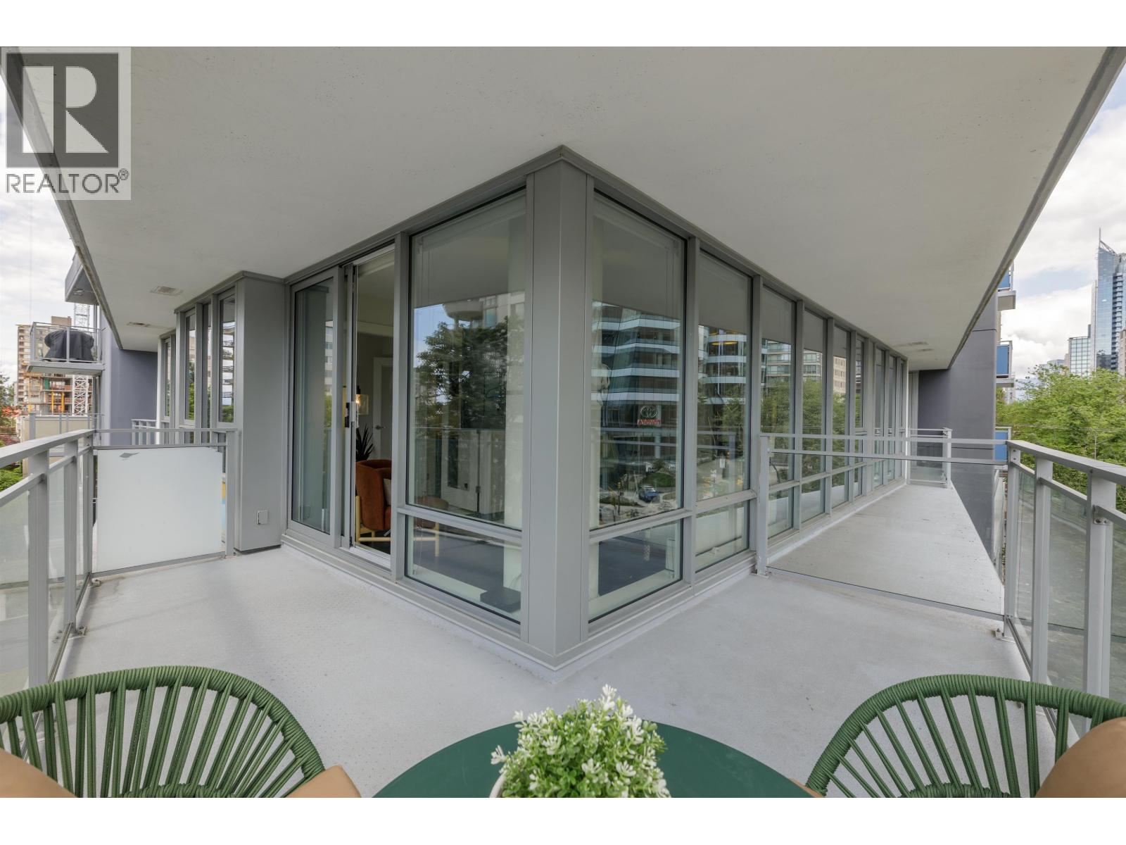 Photo 9 of 608 1009 Harwood Street, Vancouver BC