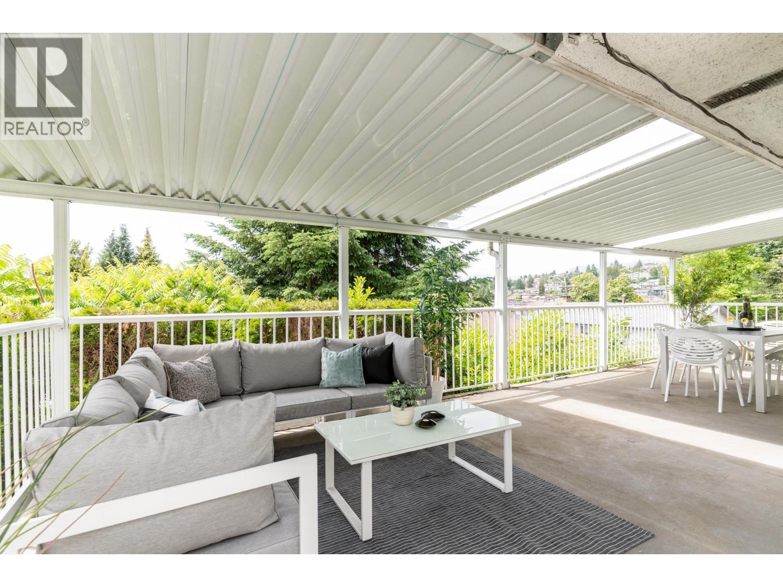 Photo 9 of 5720 Curtis Street, Burnaby BC