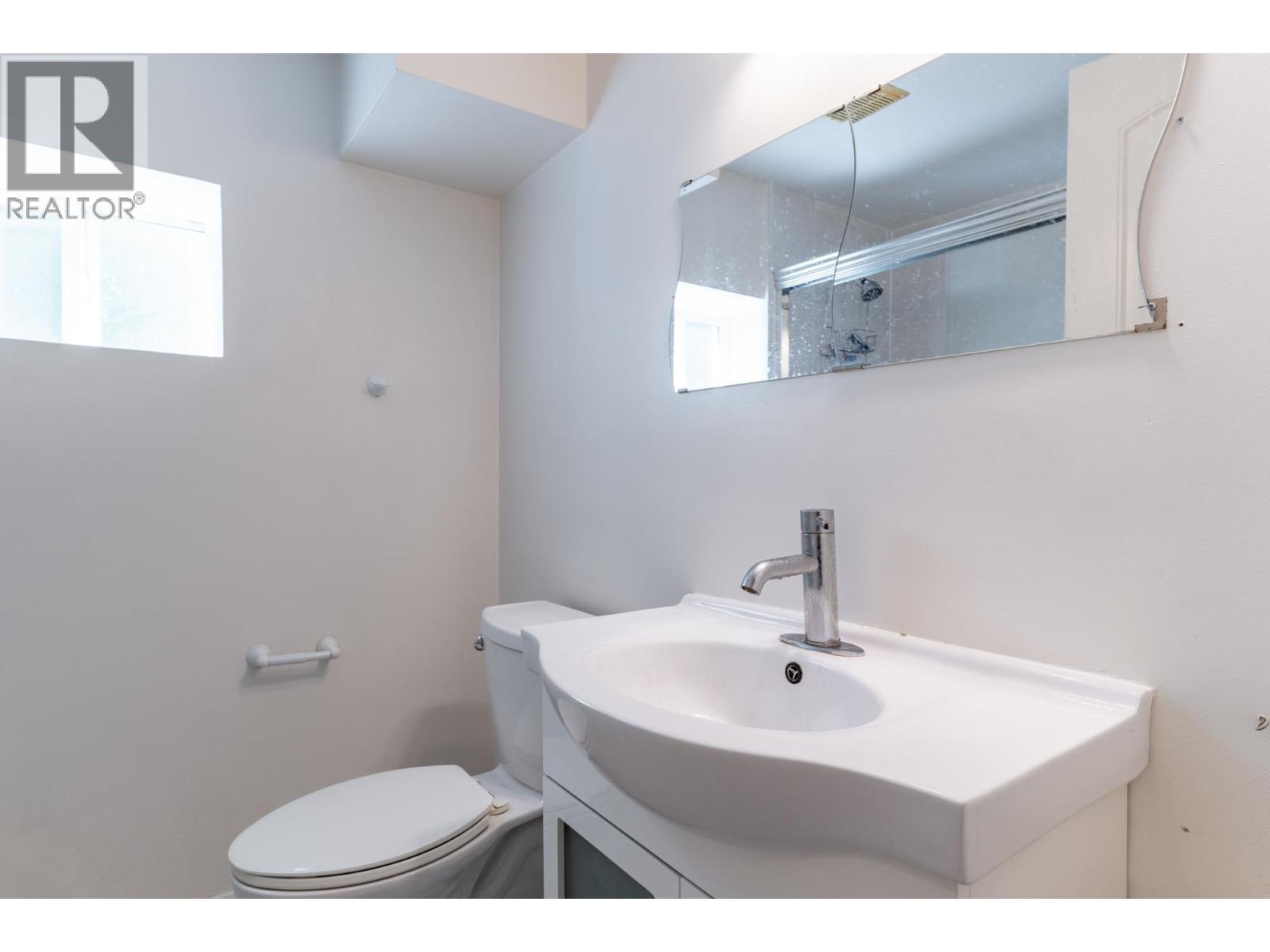 Photo 34 of 5720 Curtis Street, Burnaby BC