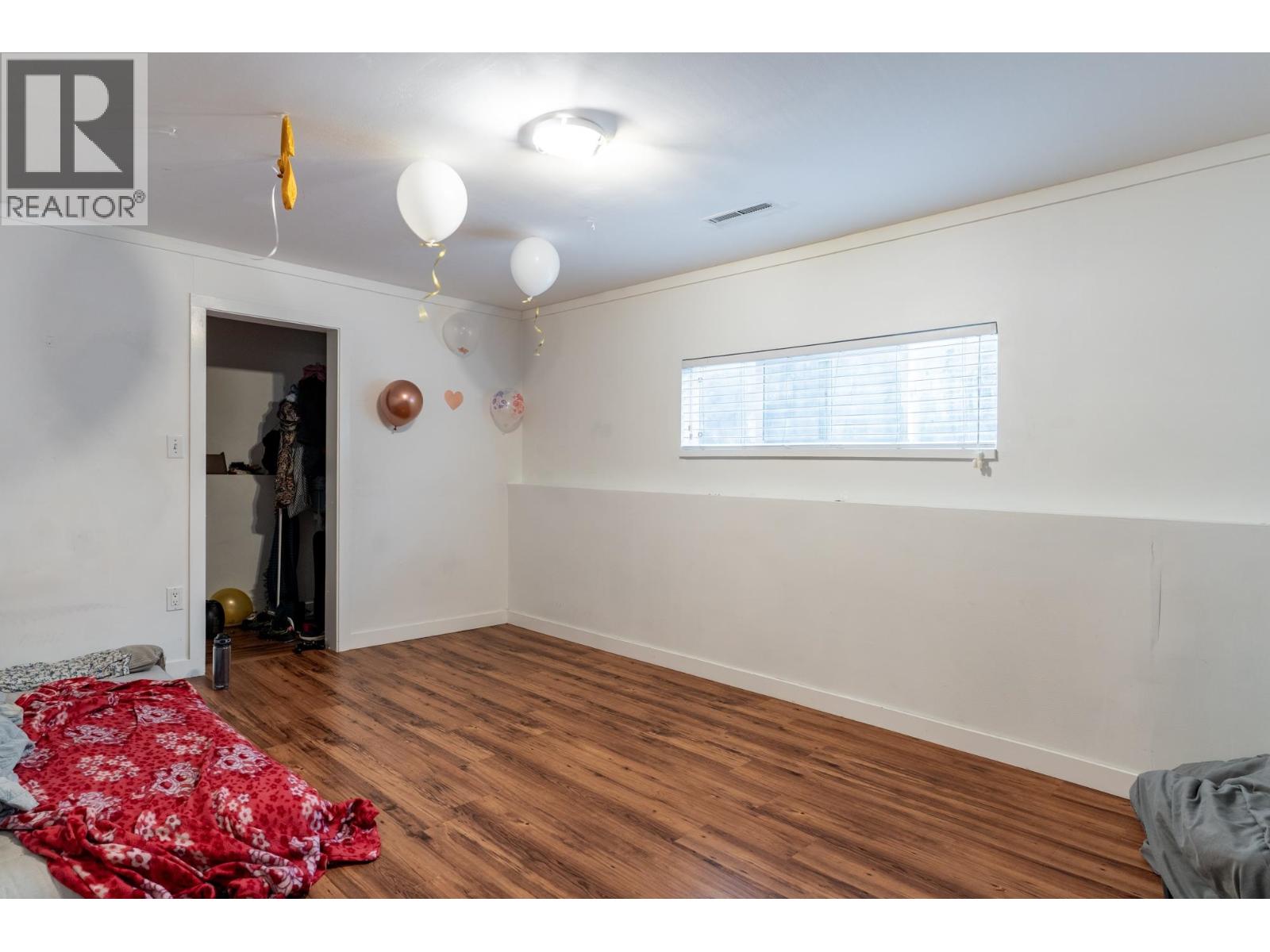 Photo 37 of 5720 Curtis Street, Burnaby BC