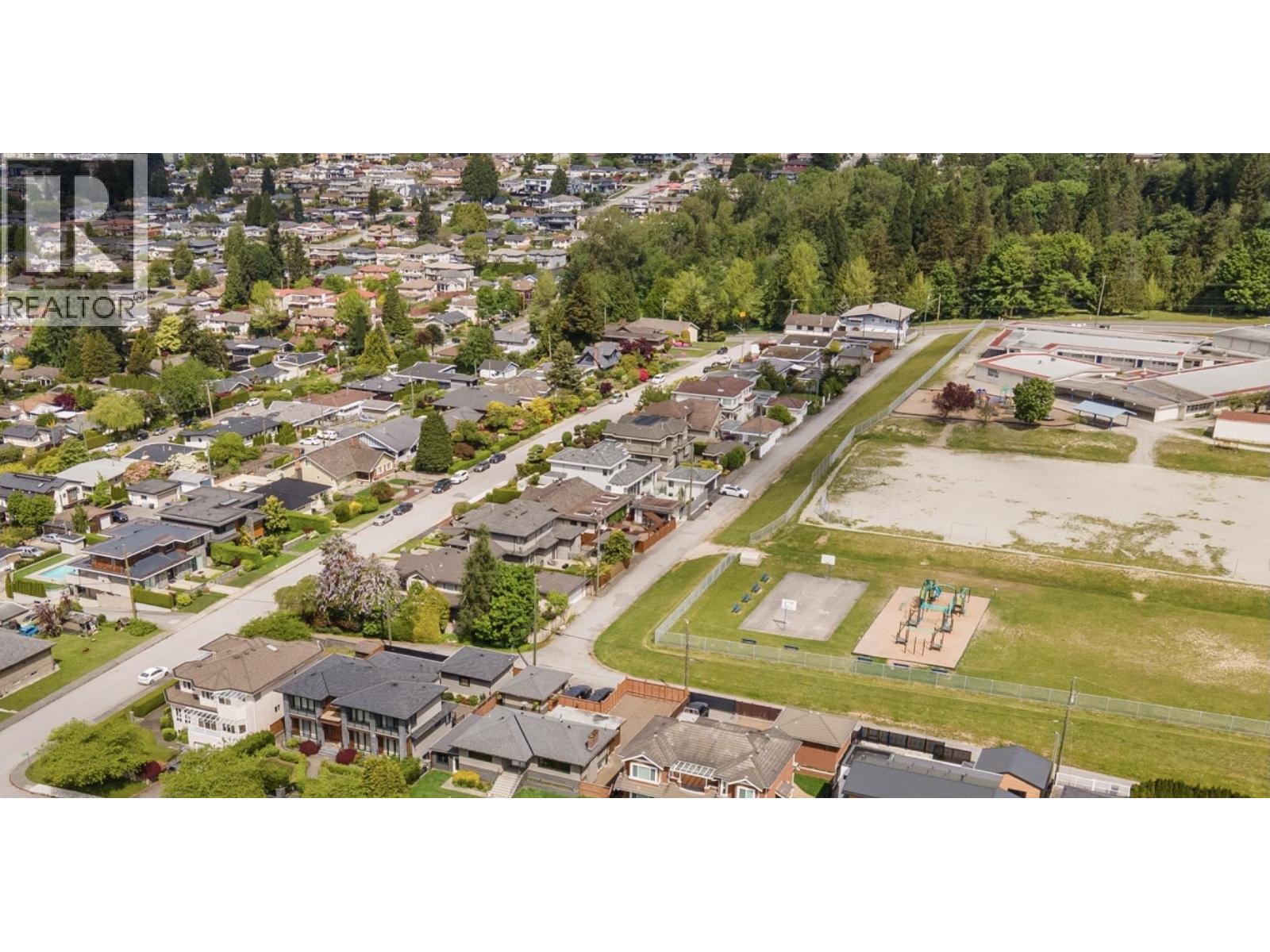 Photo 19 of 5720 Curtis Street, Burnaby BC