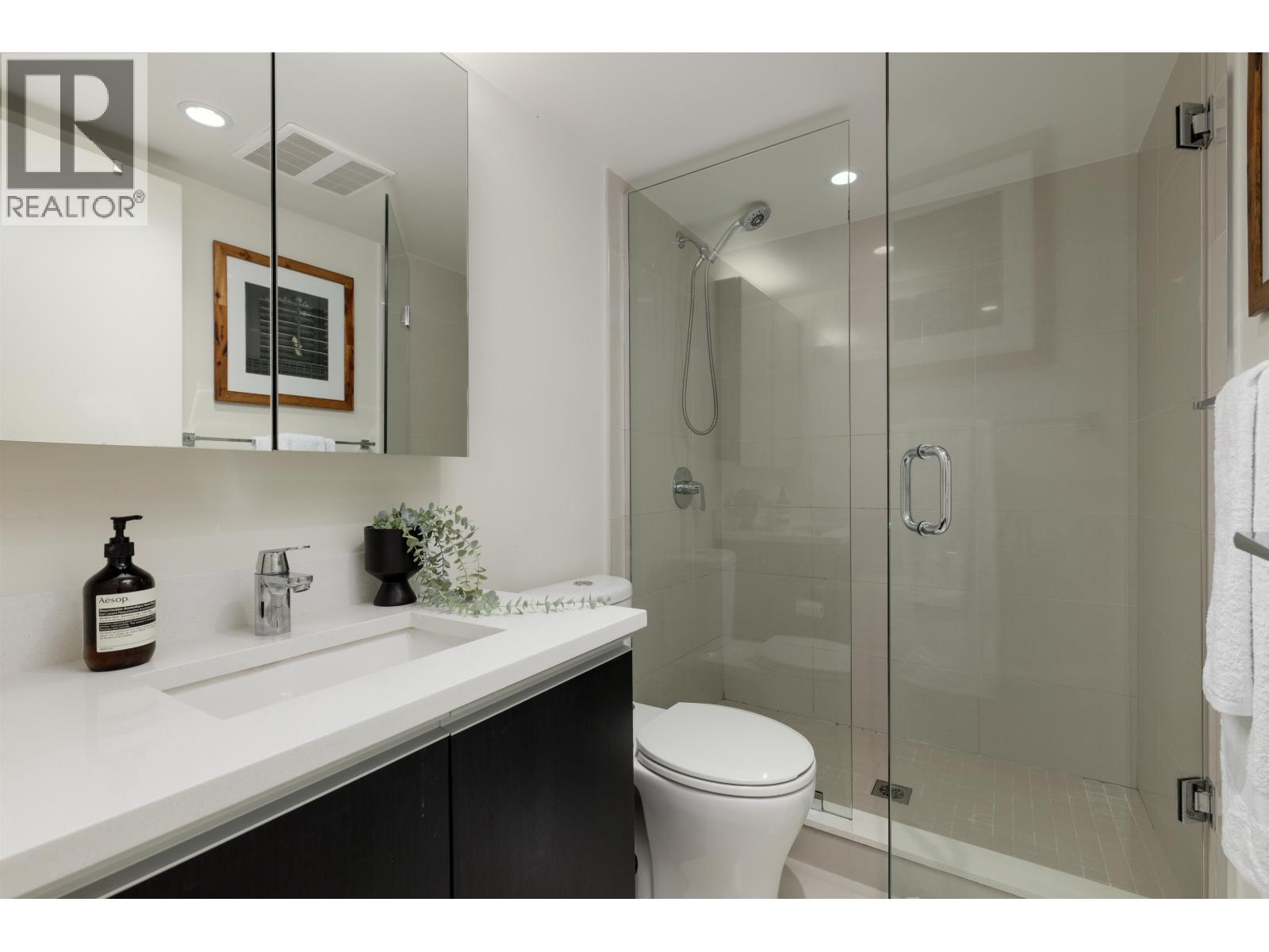 Photo 6 of 608 1009 Harwood Street, Vancouver BC