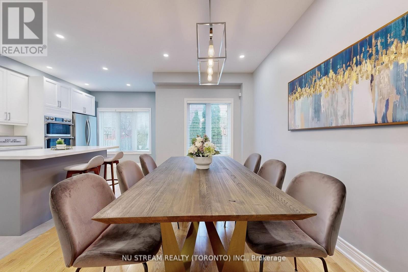 Photo 16 of 52 Idyllwood Avenue, Richmond Hill ON