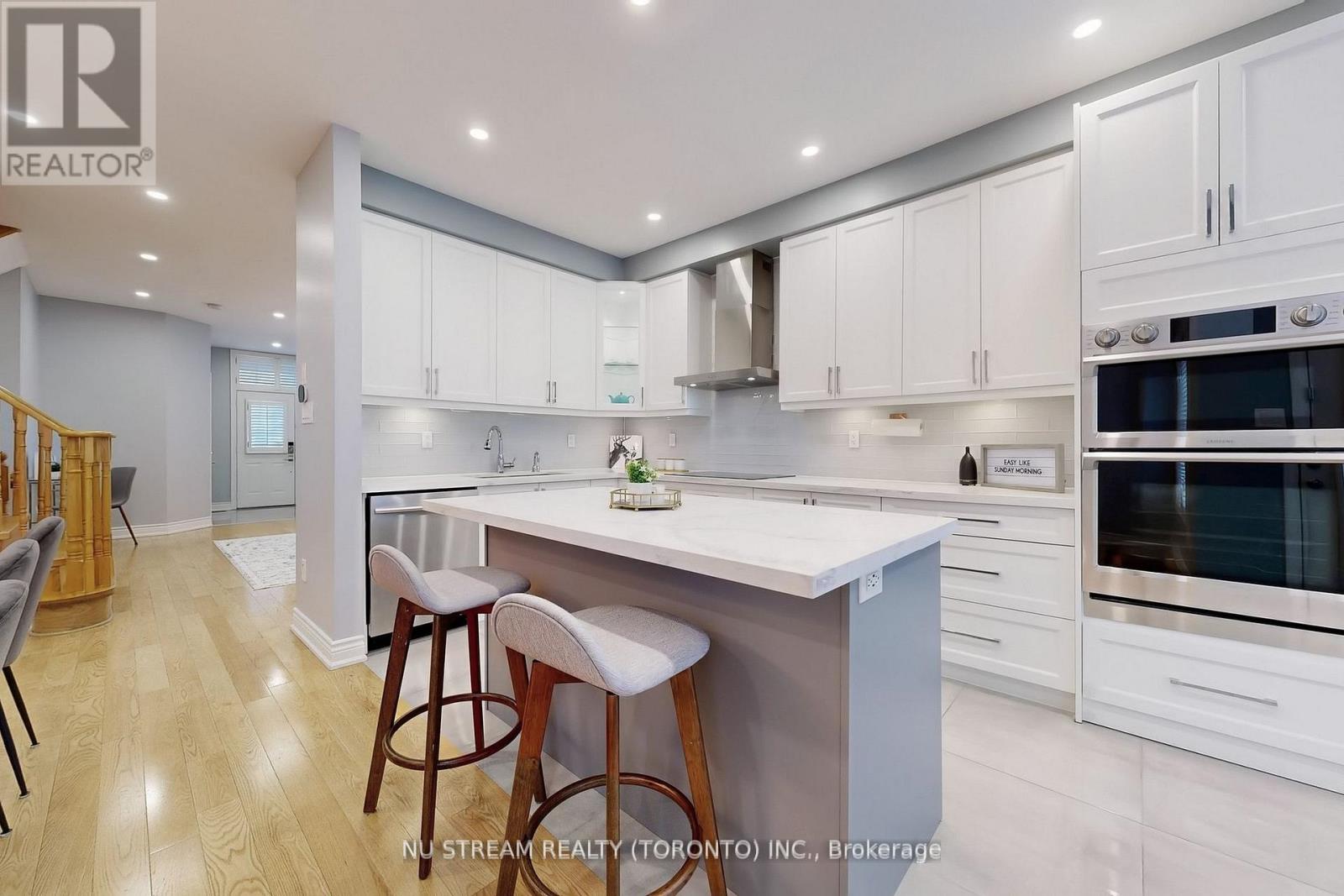 Photo 29 of 52 Idyllwood Avenue, Richmond Hill ON