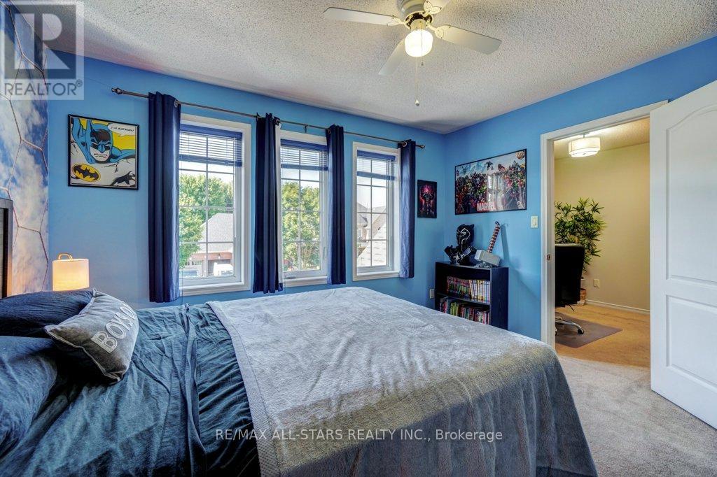 Photo 11 of 54 Cosmos Avenue, Uxbridge ON