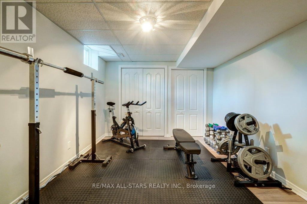 Photo 21 of 54 Cosmos Avenue, Uxbridge ON