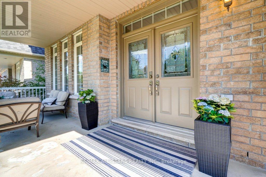 Photo 44 of 54 Cosmos Avenue, Uxbridge ON