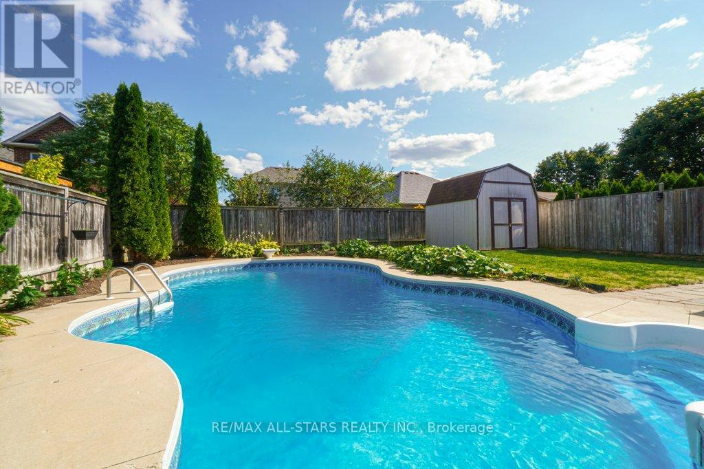 Photo 22 of 54 Cosmos Avenue, Uxbridge ON