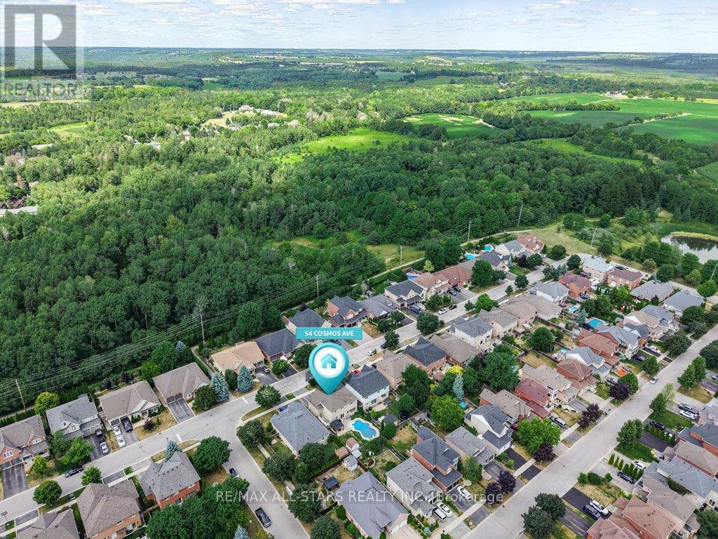 Photo 32 of 54 Cosmos Avenue, Uxbridge ON