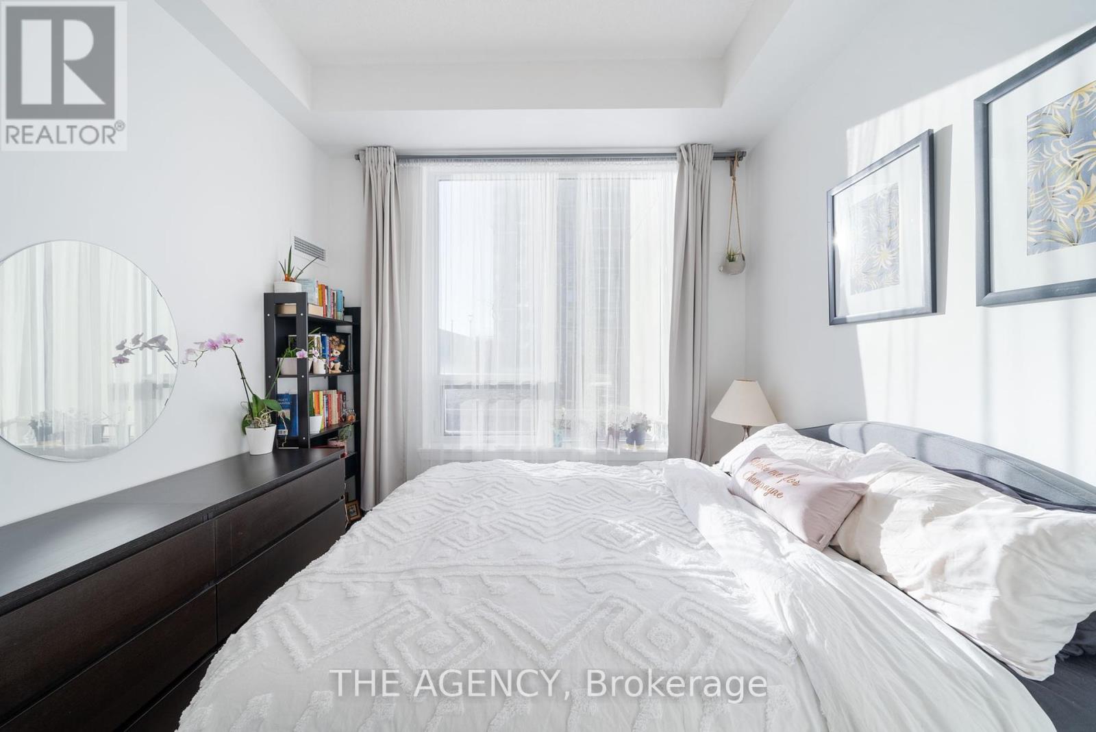 Photo 13 of 301 3600 Highway 7, Vaughan ON