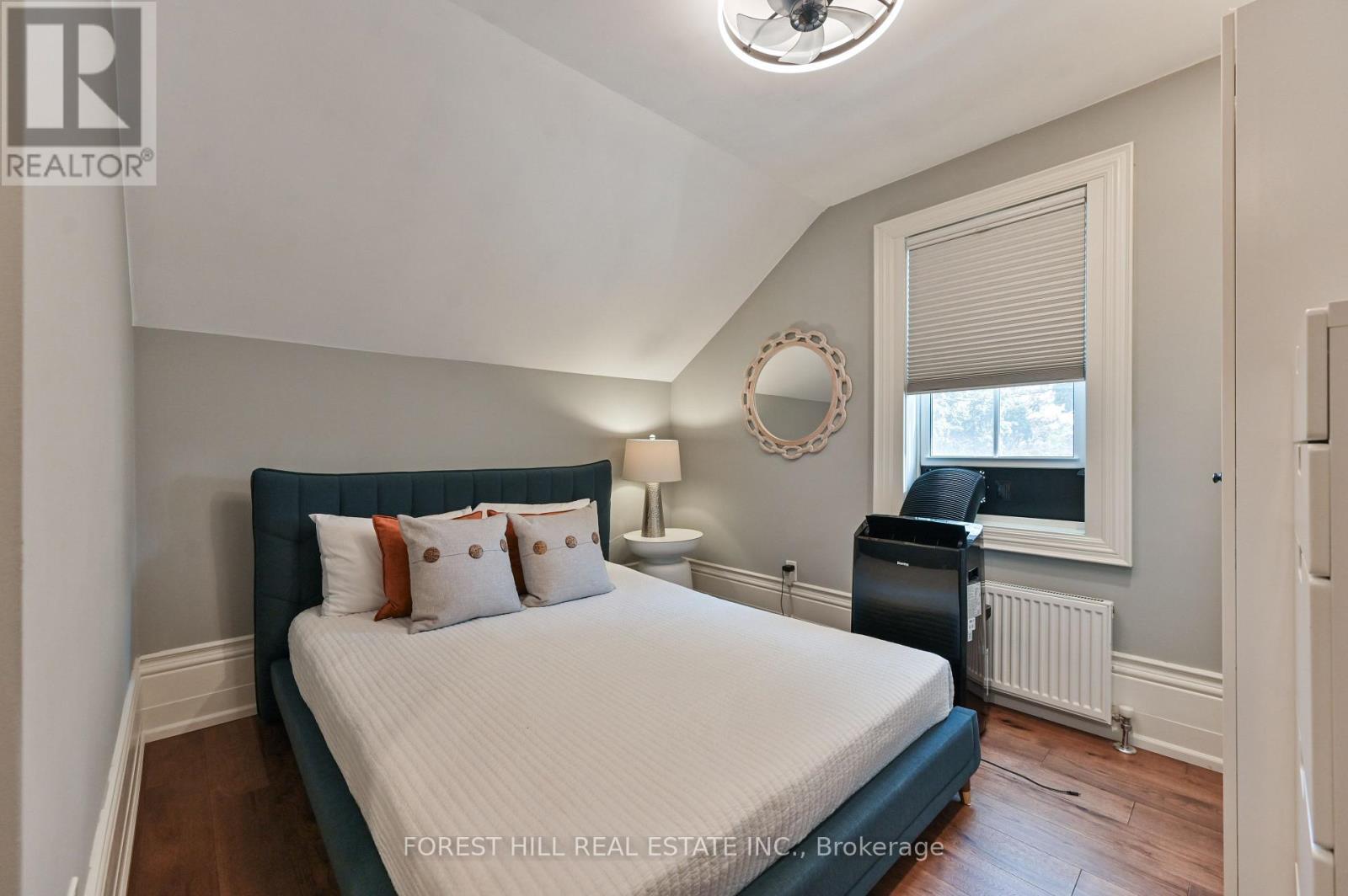 Photo 22 of 24 Lloyd Street, Whitchurchstouffville ON