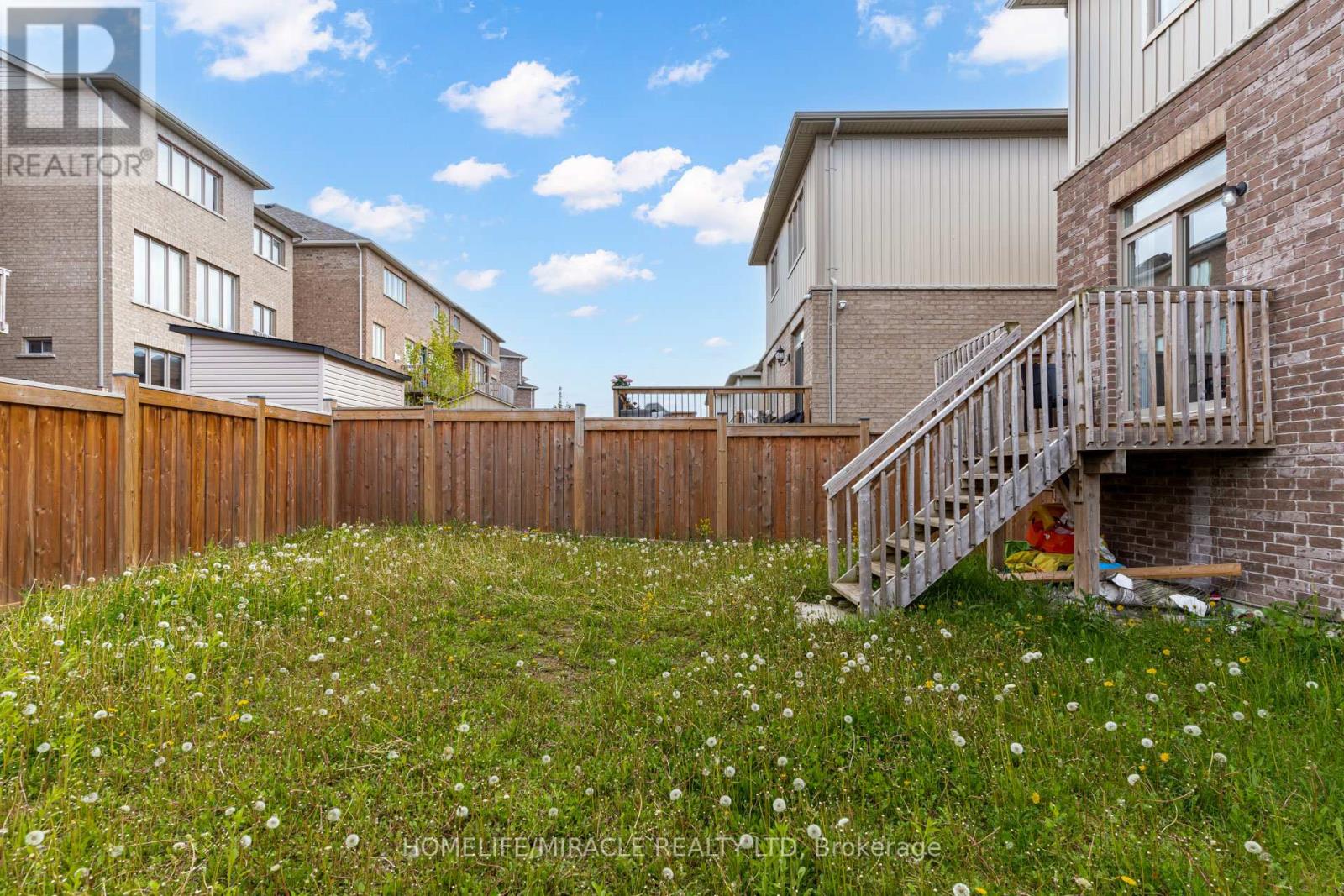 Photo 13 of 81 Willoughby Way, New Tecumseth ON
