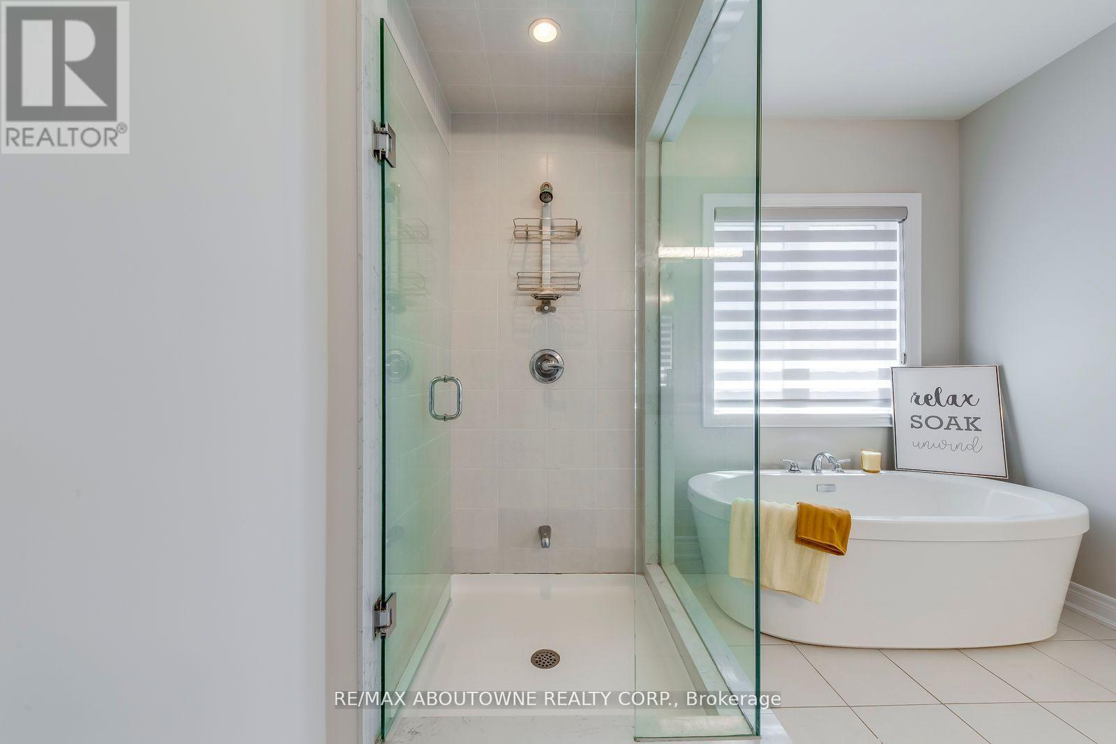 Photo 1 of 19 Raindrop Terrace, Brampton ON