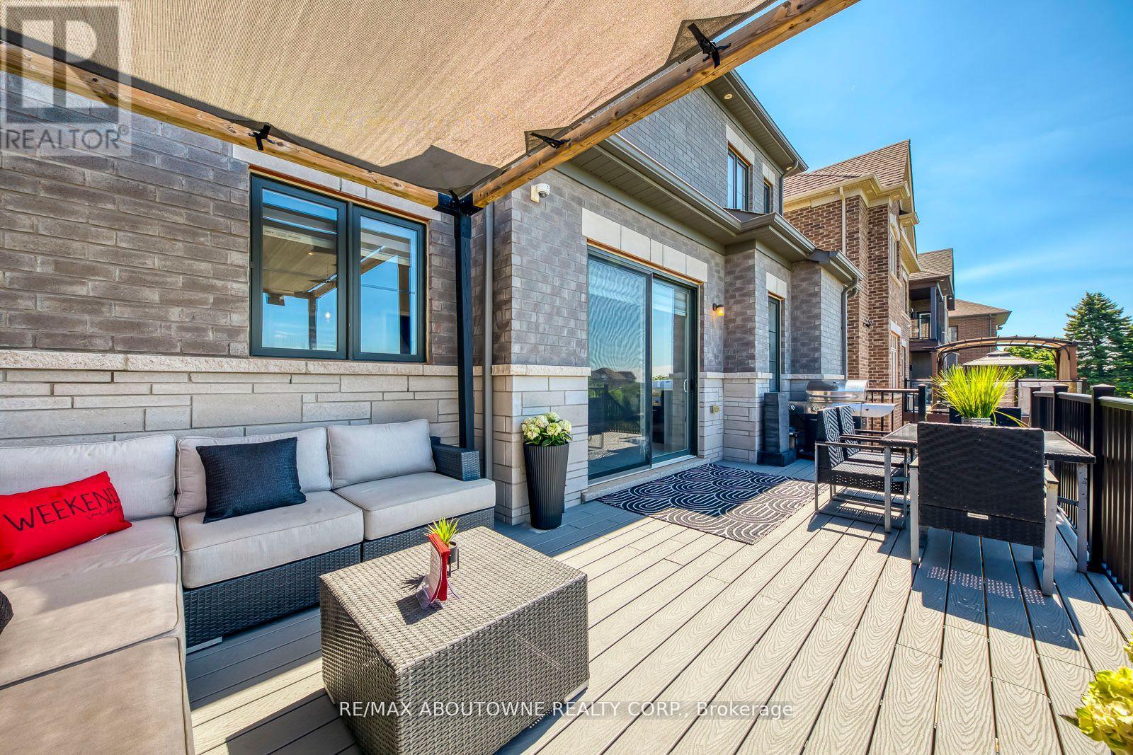 Photo 45 of 19 Raindrop Terrace, Brampton ON