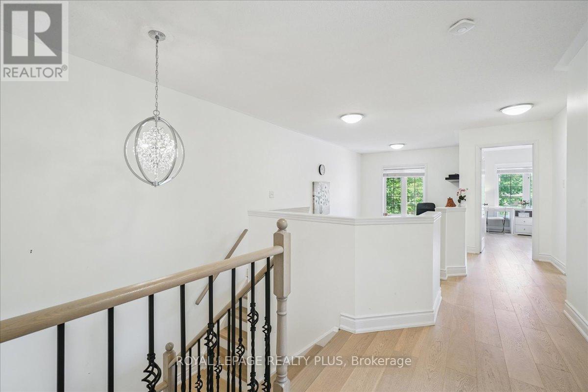 Photo 38 of 221 7360 Zinnia Place, Mississauga ON