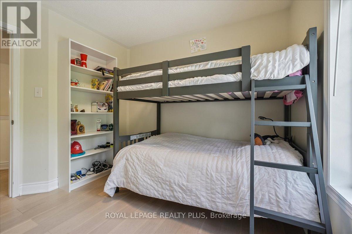 Photo 18 of 221 7360 Zinnia Place, Mississauga ON