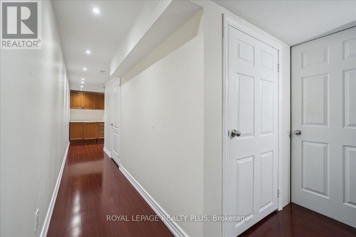 Photo 15 of 221 7360 Zinnia Place, Mississauga ON