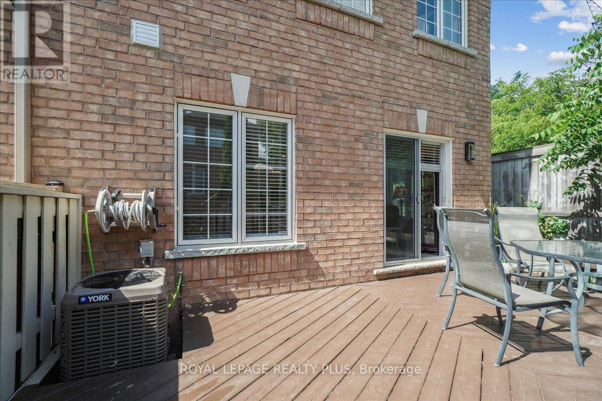 Photo 26 of 221 7360 Zinnia Place, Mississauga ON