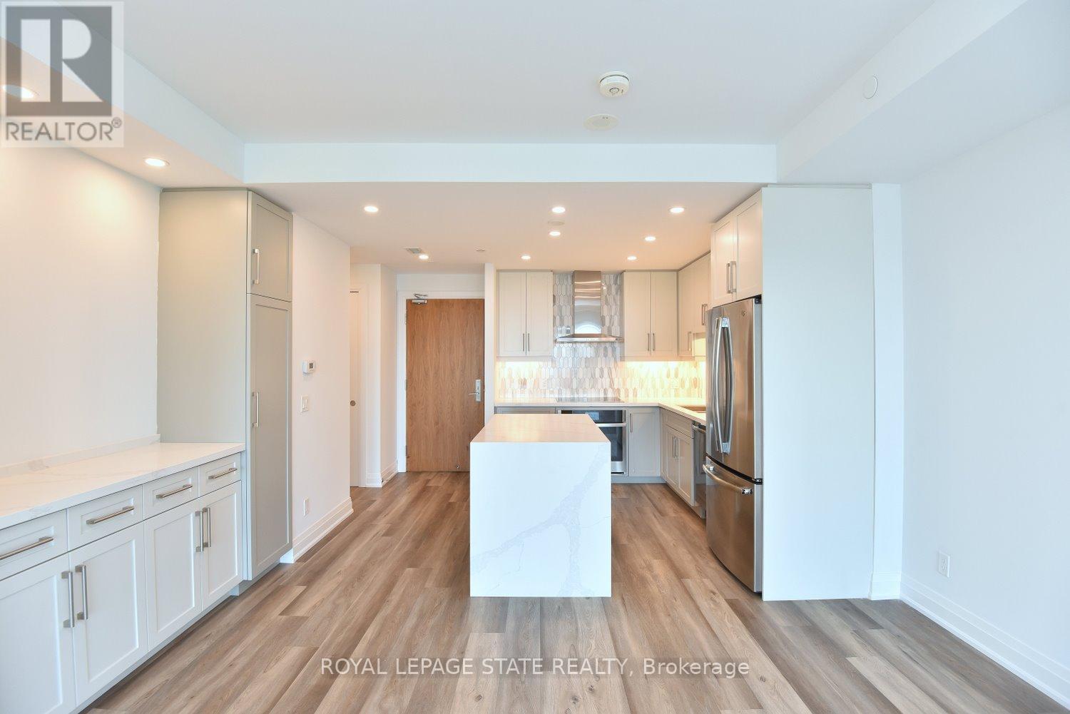 Photo 12 of 1006 2025 Maria Street, Burlington ON