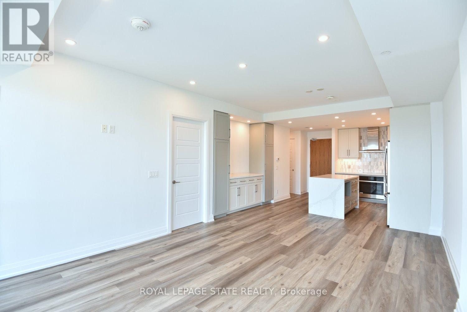 Photo 39 of 1006 2025 Maria Street, Burlington ON