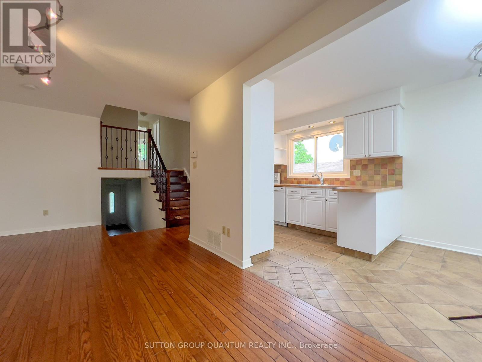Photo 17 of 4262 Jefton Crescent, Mississauga ON