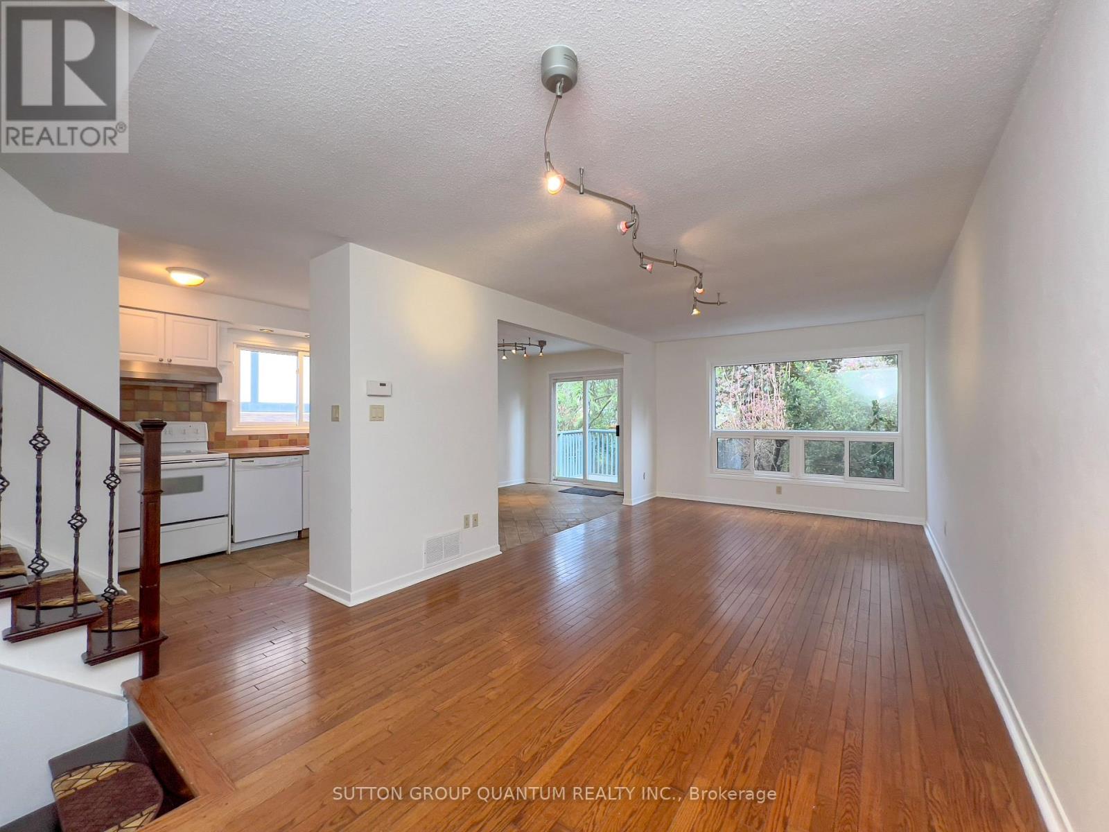 Photo 18 of 4262 Jefton Crescent, Mississauga ON