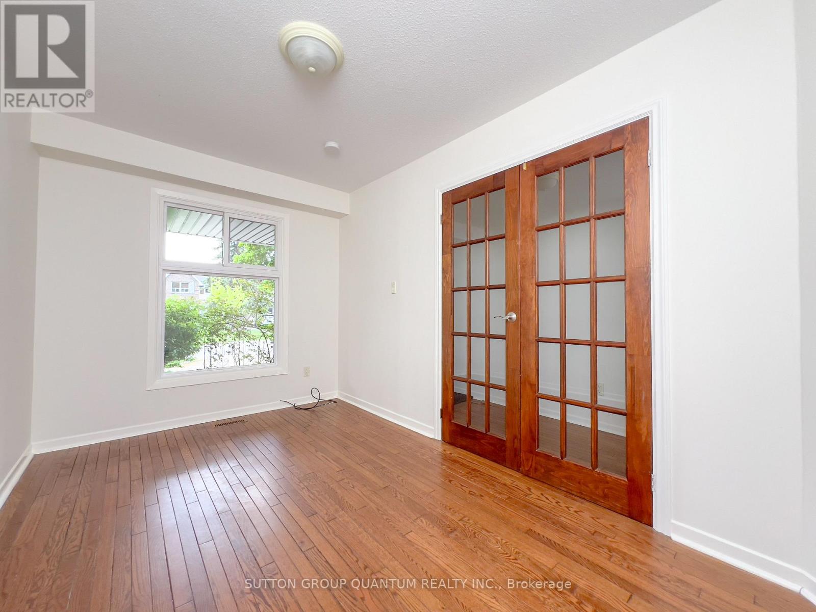 Photo 5 of 4262 Jefton Crescent, Mississauga ON