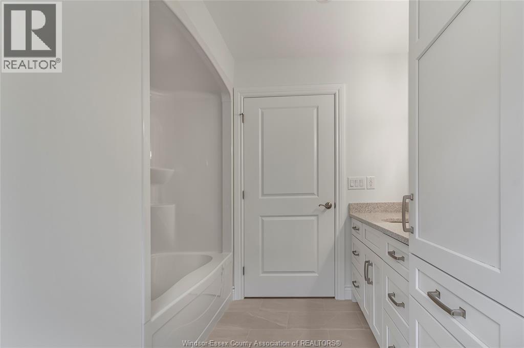 Photo 10 of 68 Belleview Drive, Cottam ON