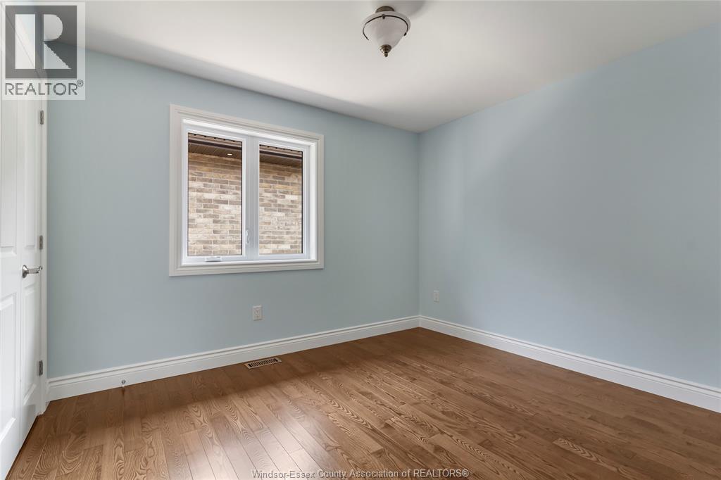 Photo 11 of 68 Belleview Drive, Cottam ON