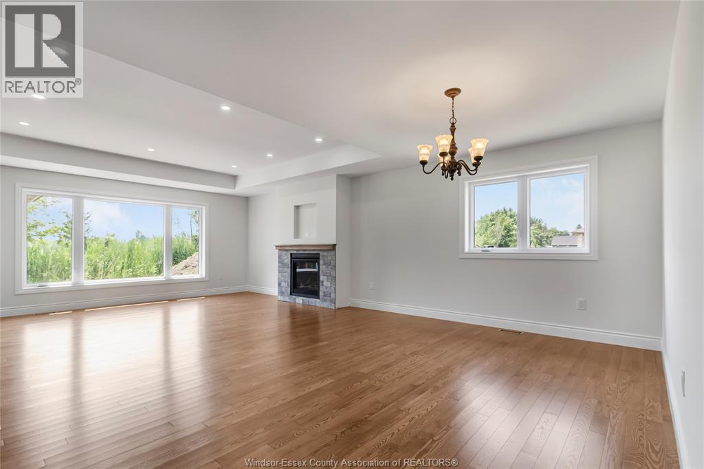 Photo 24 of 68 Belleview Drive, Cottam ON