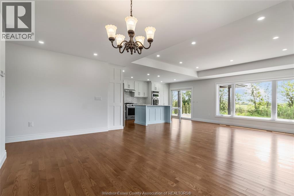Photo 25 of 68 Belleview Drive, Cottam ON