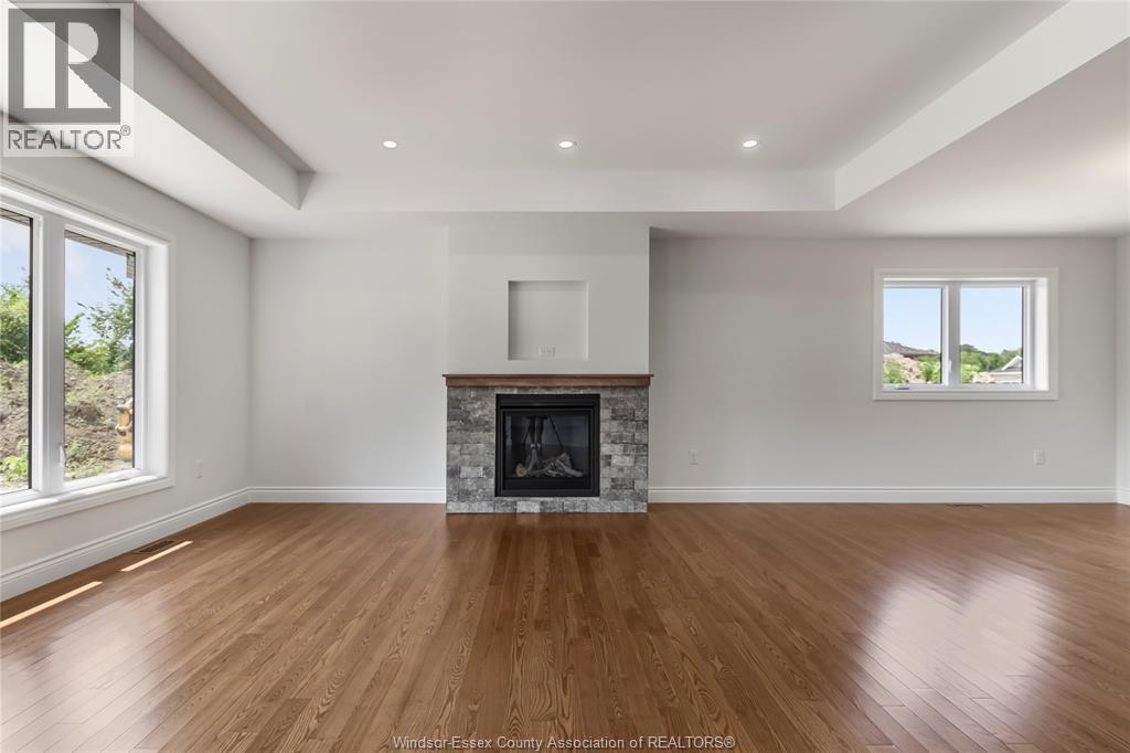 Photo 26 of 68 Belleview Drive, Cottam ON