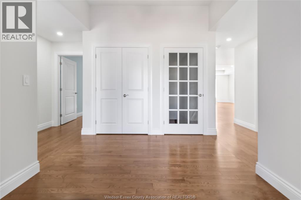 Photo 3 of 68 Belleview Drive, Cottam ON
