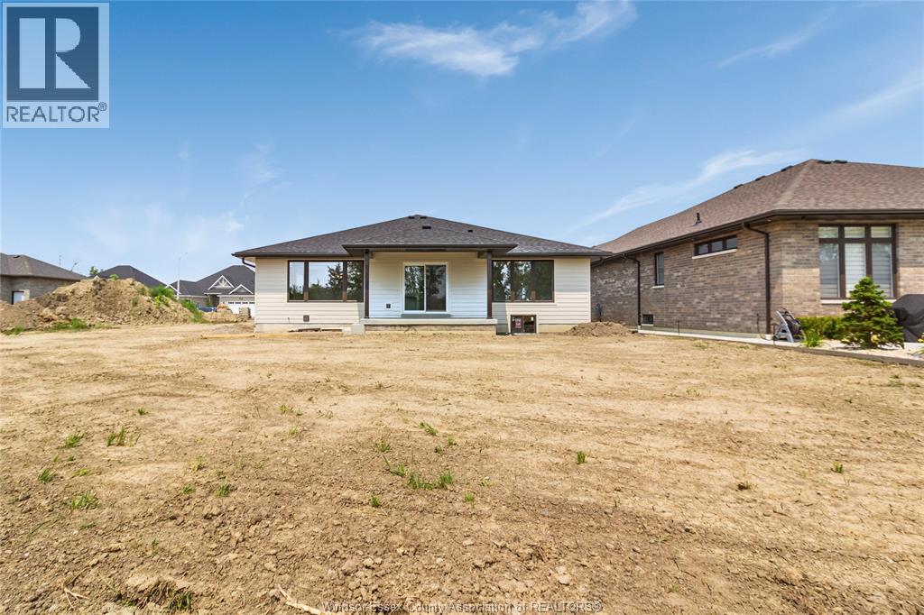 Photo 36 of 68 Belleview Drive, Cottam ON