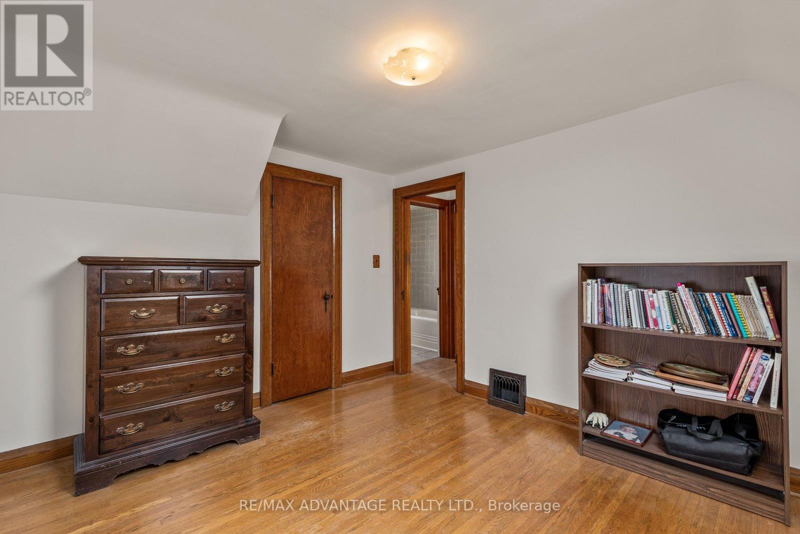 Photo 14 of 715 Whetter Avenue, London South ON