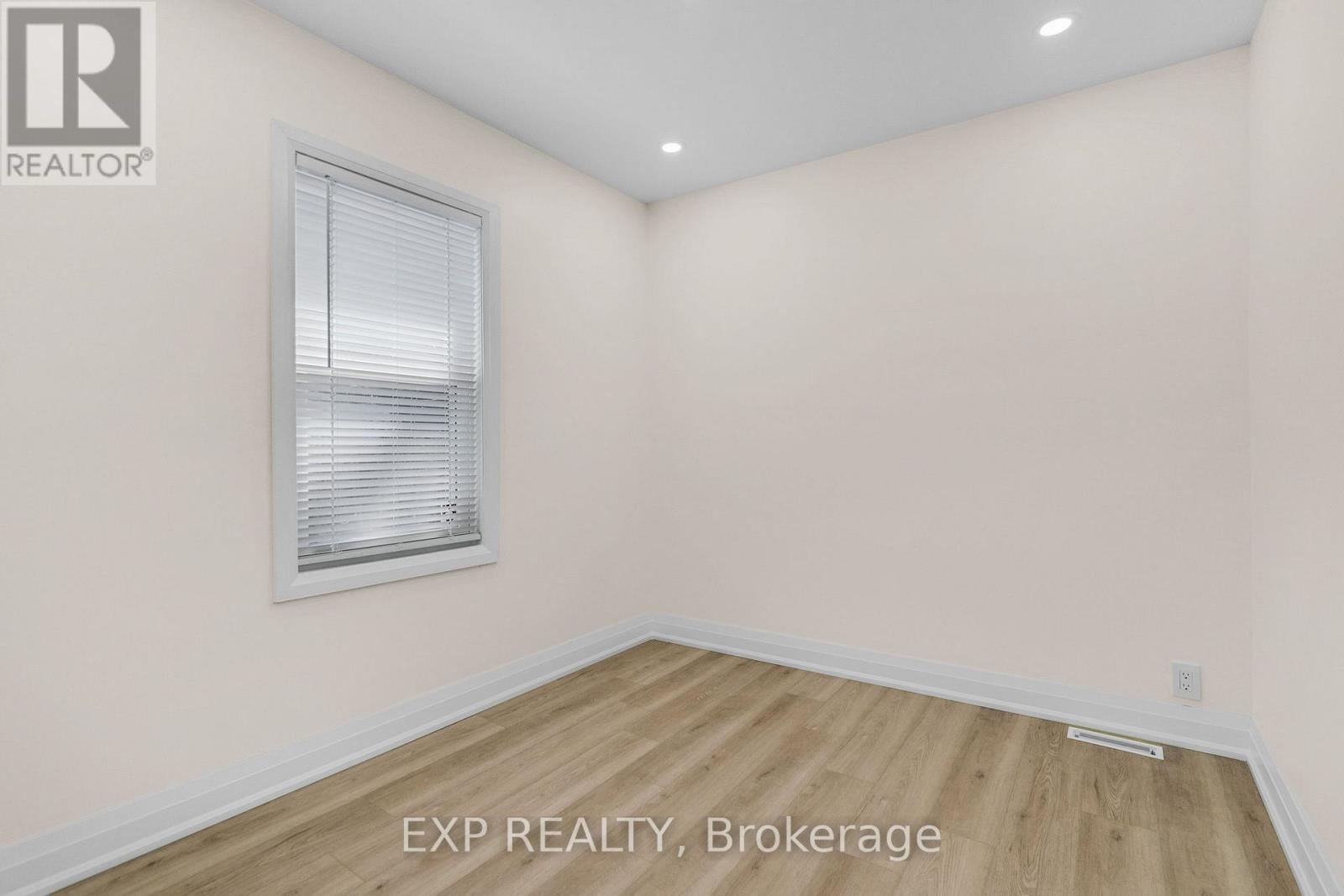 Photo 42 of 182 Beach Road, Hamilton ON
