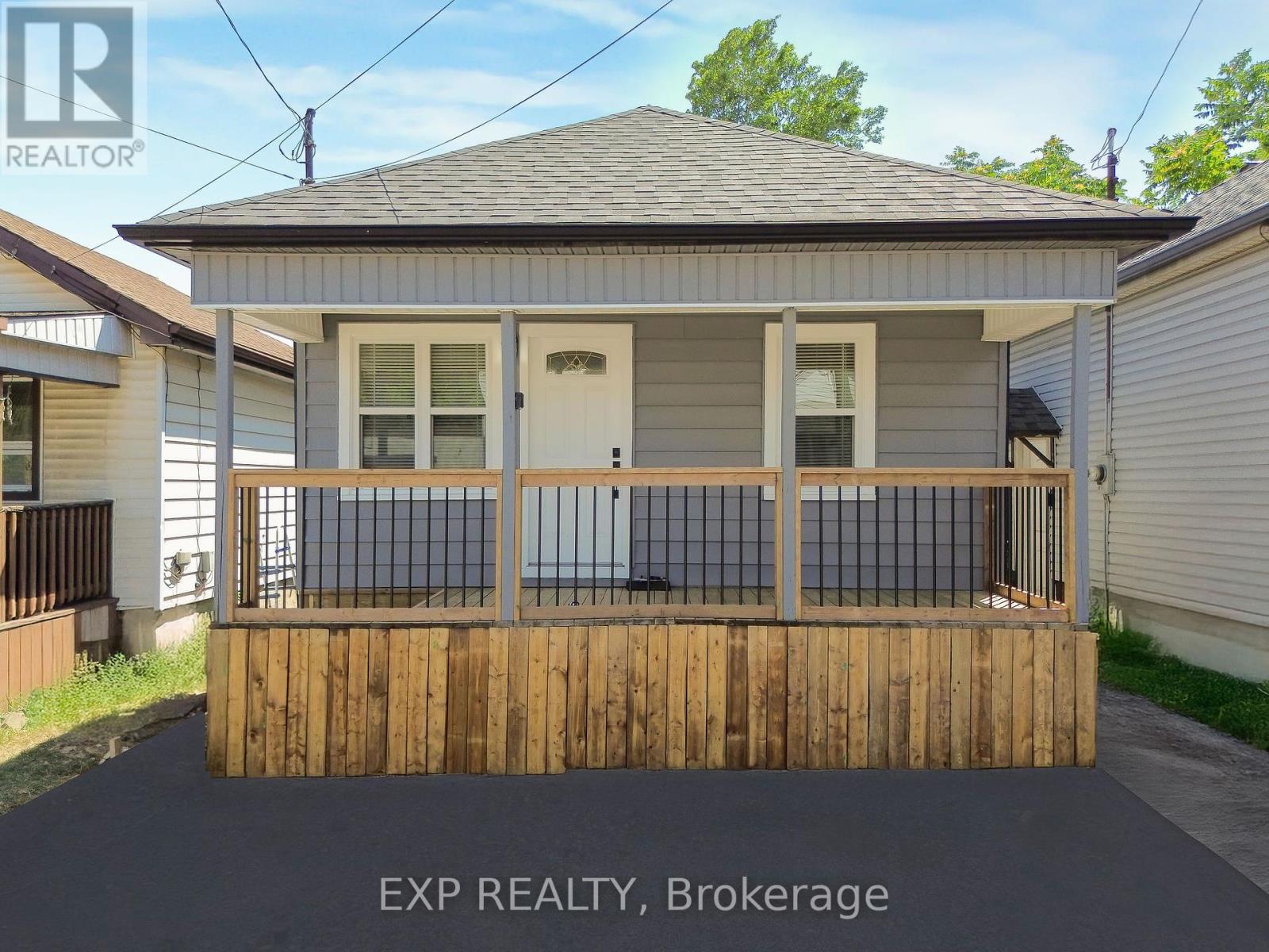 Photo 27 of 182 Beach Road, Hamilton ON