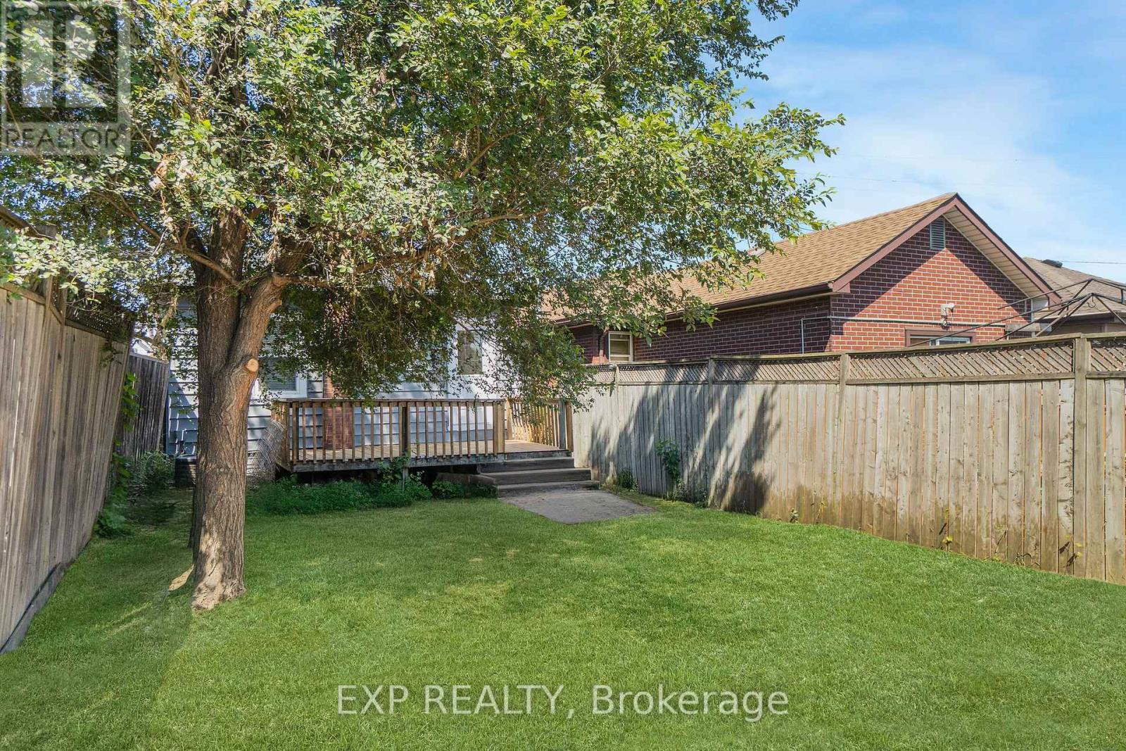 Photo 24 of 182 Beach Road, Hamilton ON