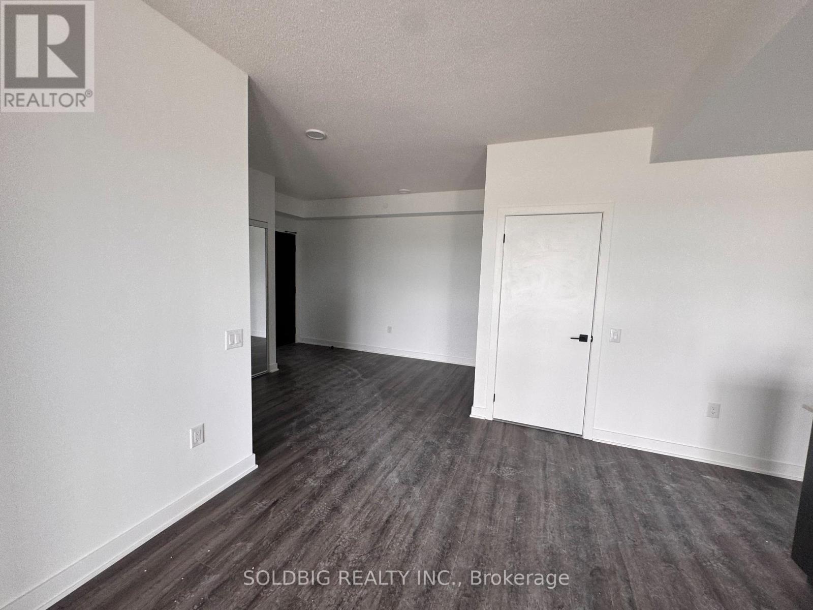 Photo 42 of 1117 2872 Barton Street E, Hamilton ON