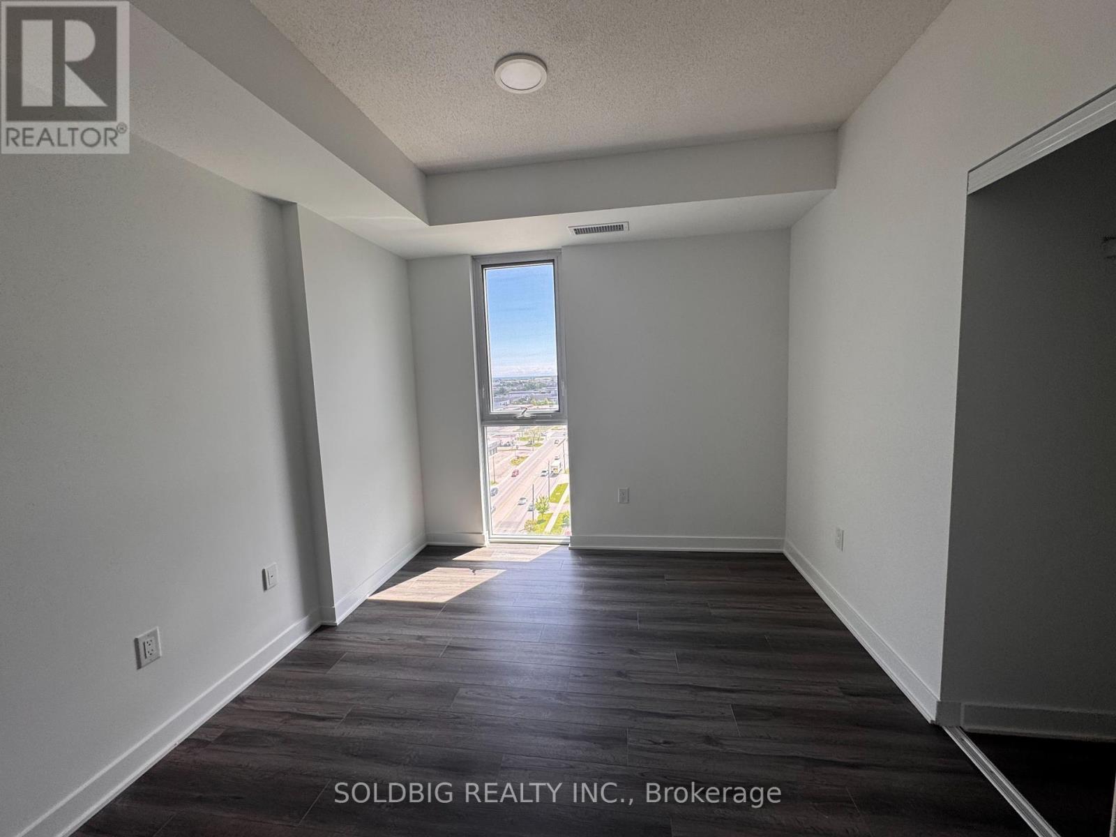 Photo 3 of 1117 2872 Barton Street E, Hamilton ON