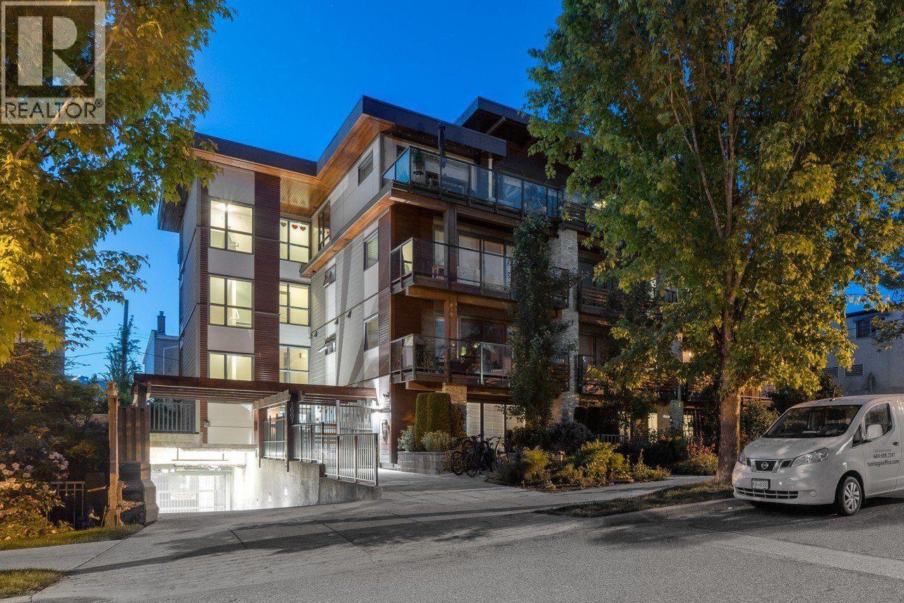 Photo 13 of 107 1661 E 2nd Avenue, Vancouver BC