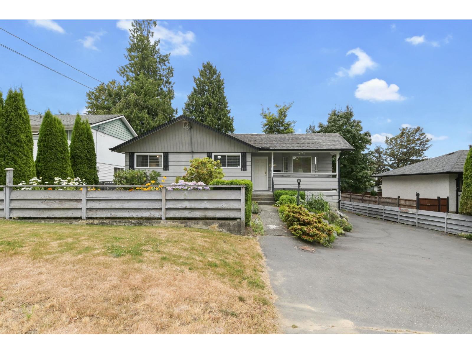 Photo 9 of 18066 59 Avenue, Surrey BC