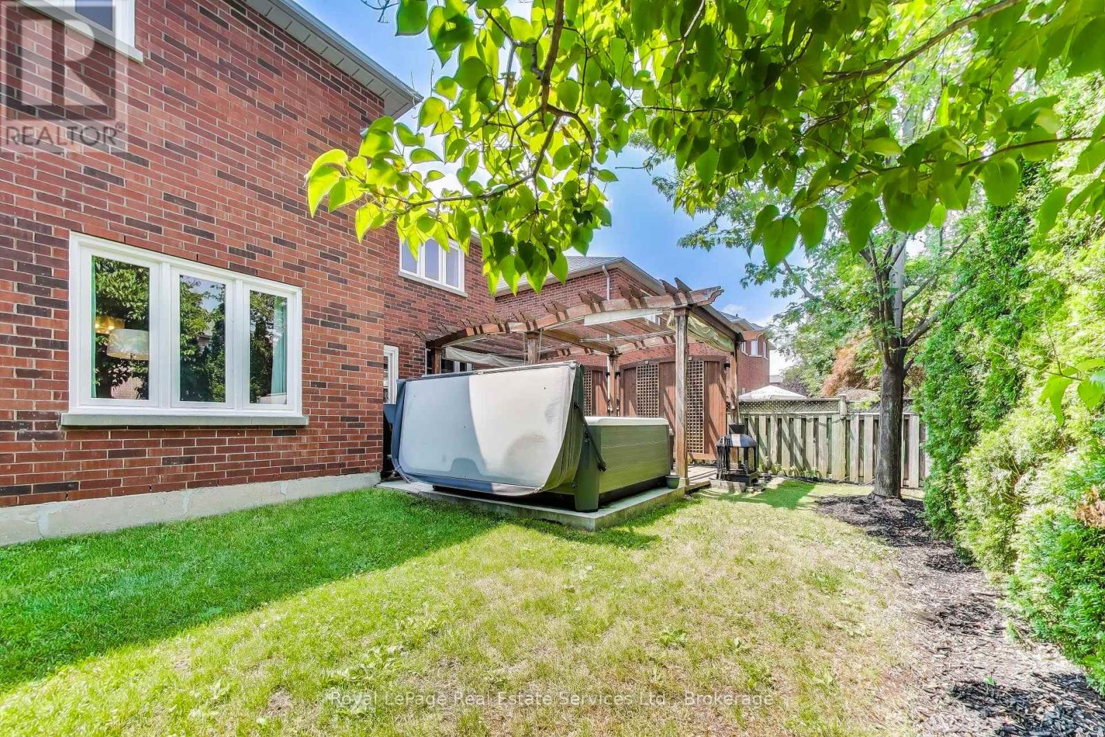 Photo 40 of 2253 Glenfield Road, Oakville ON