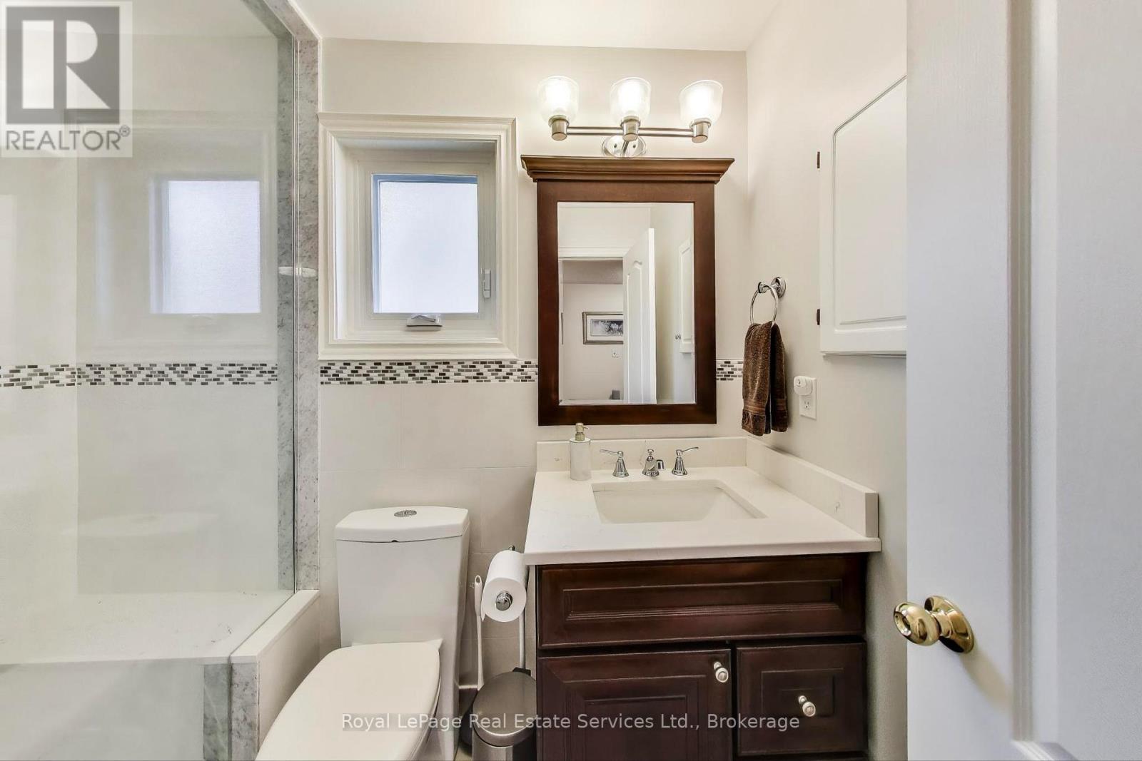 Photo 31 of 2253 Glenfield Road, Oakville ON
