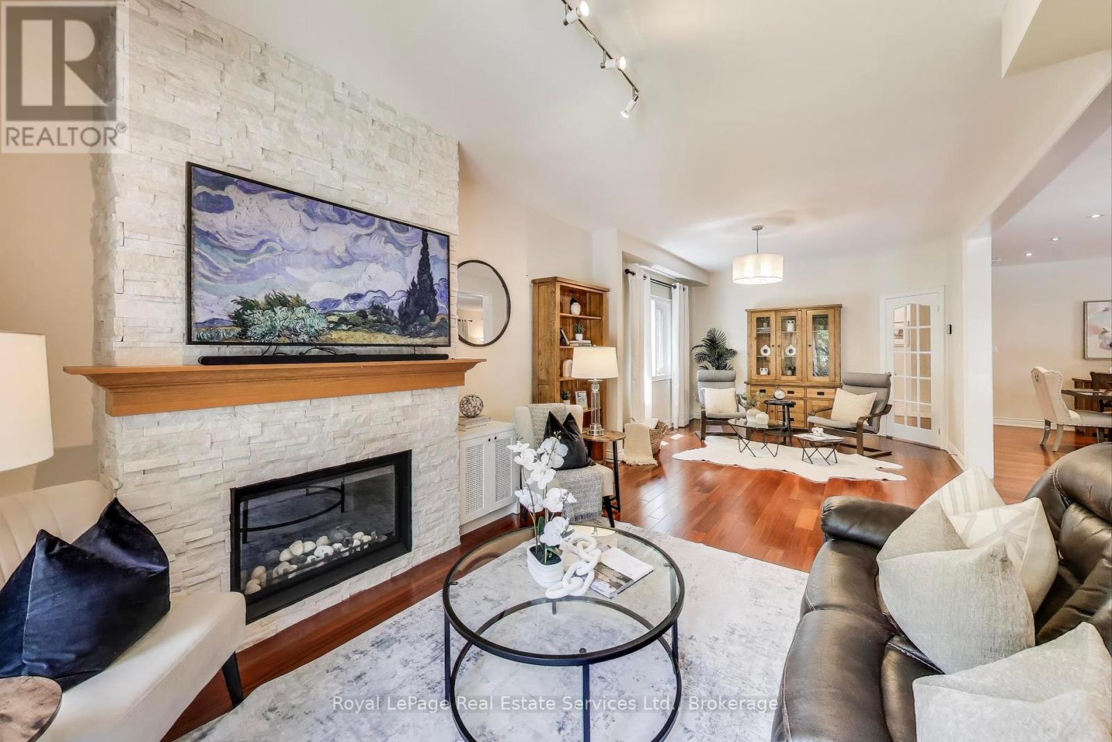 Photo 11 of 2253 Glenfield Road, Oakville ON