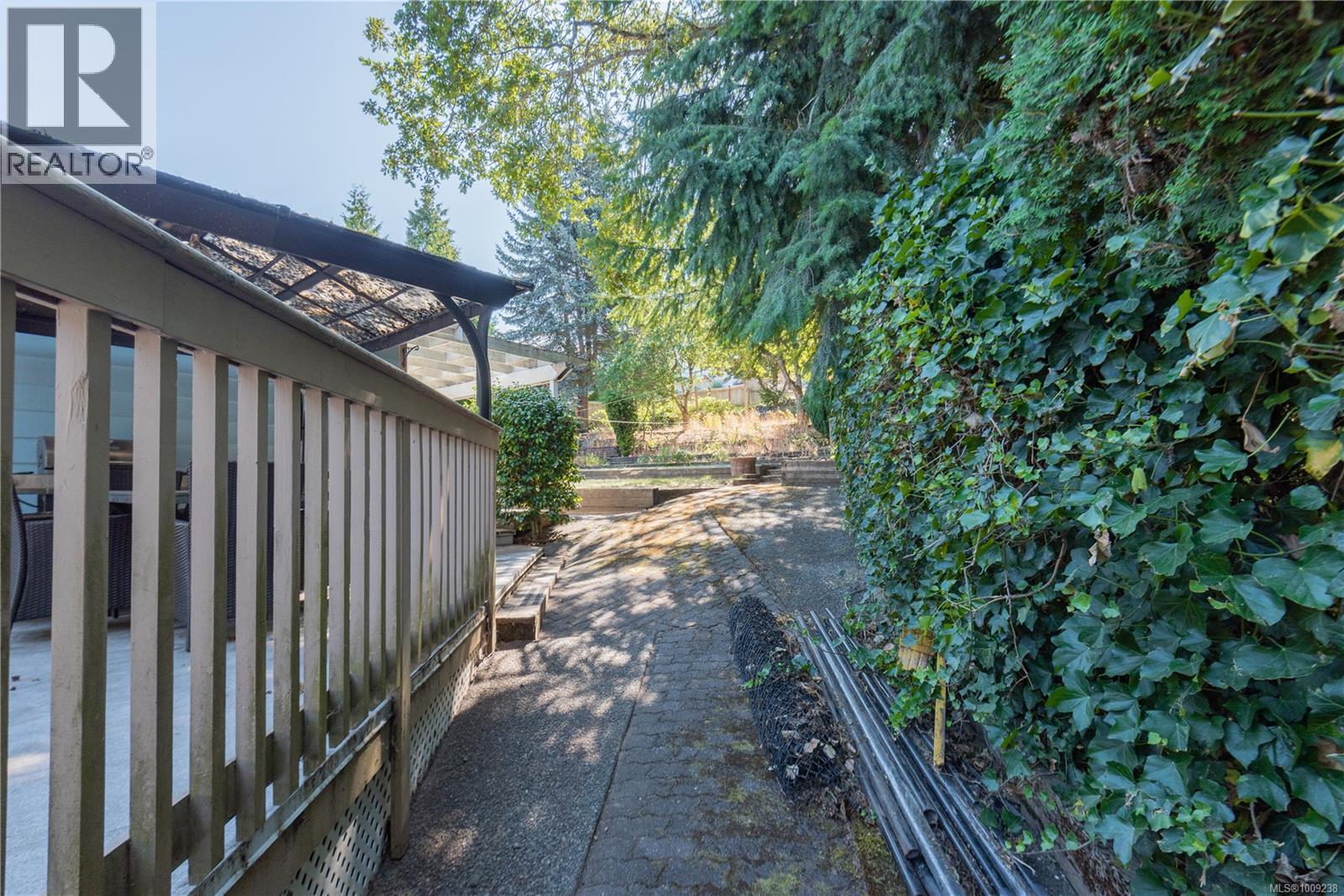 Photo 26 of 1436 Belcarra Rd, Duncan BC