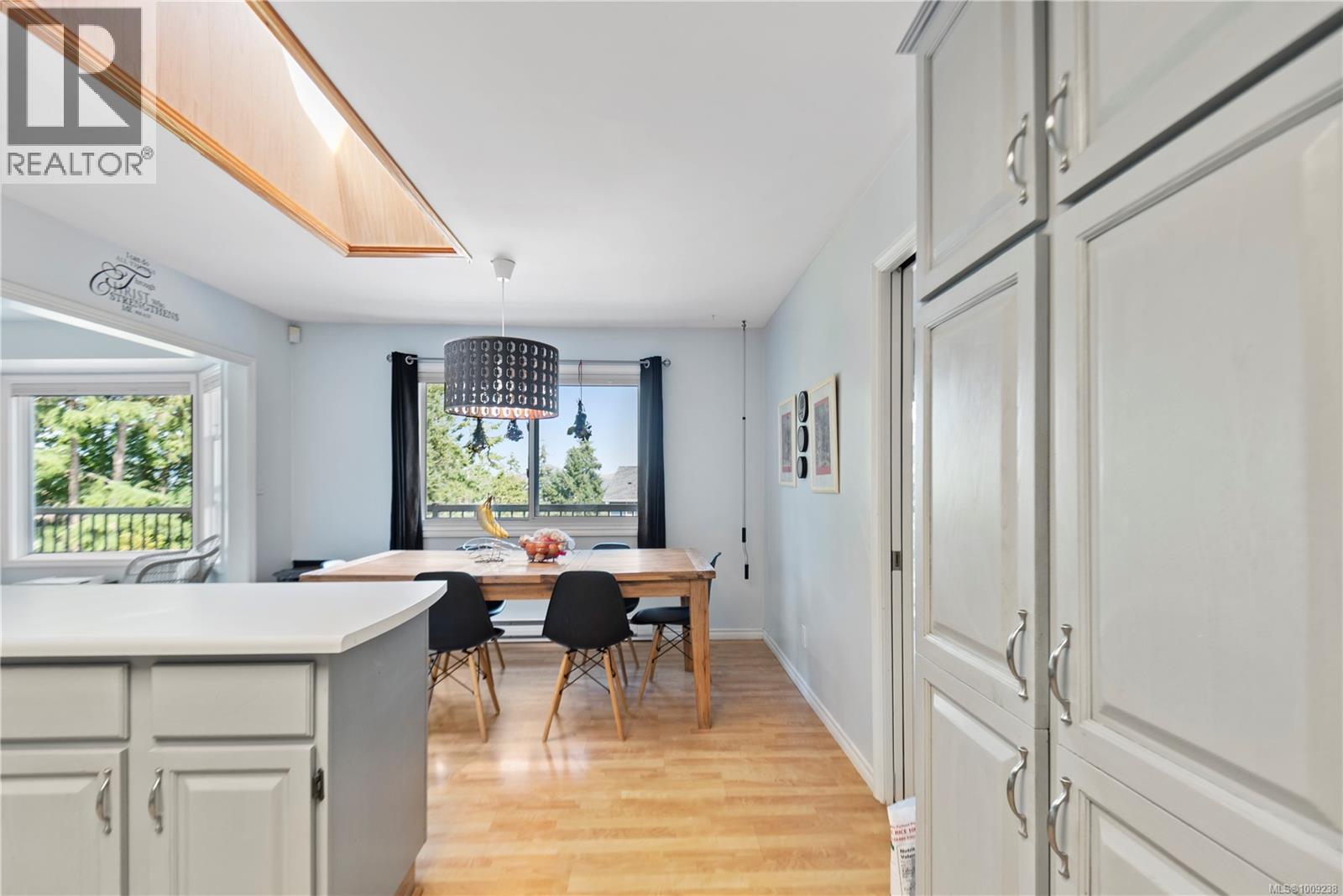 Photo 8 of 1436 Belcarra Rd, Duncan BC