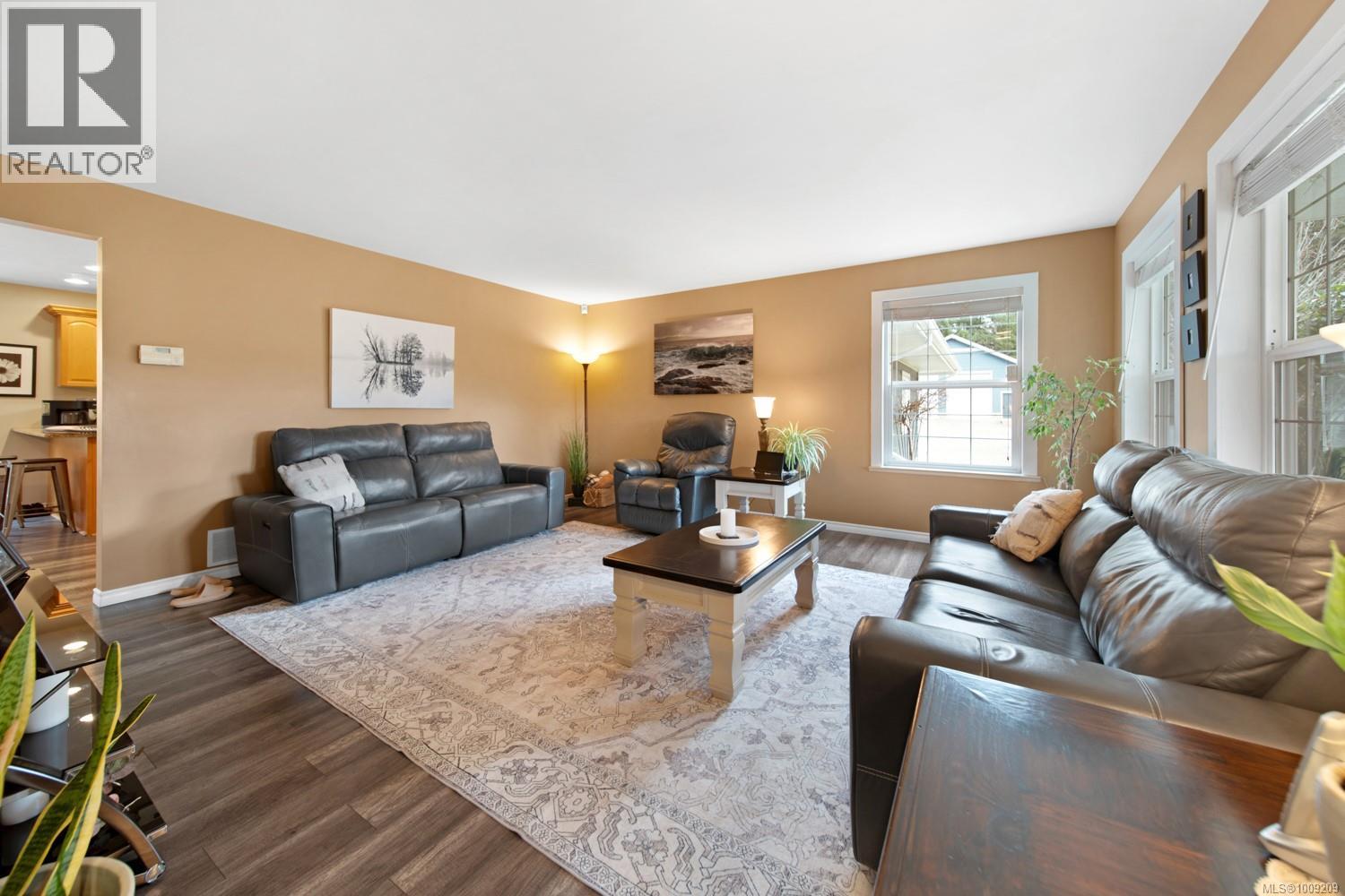 Photo 8 of 1591 Escarpment Way, Duncan BC