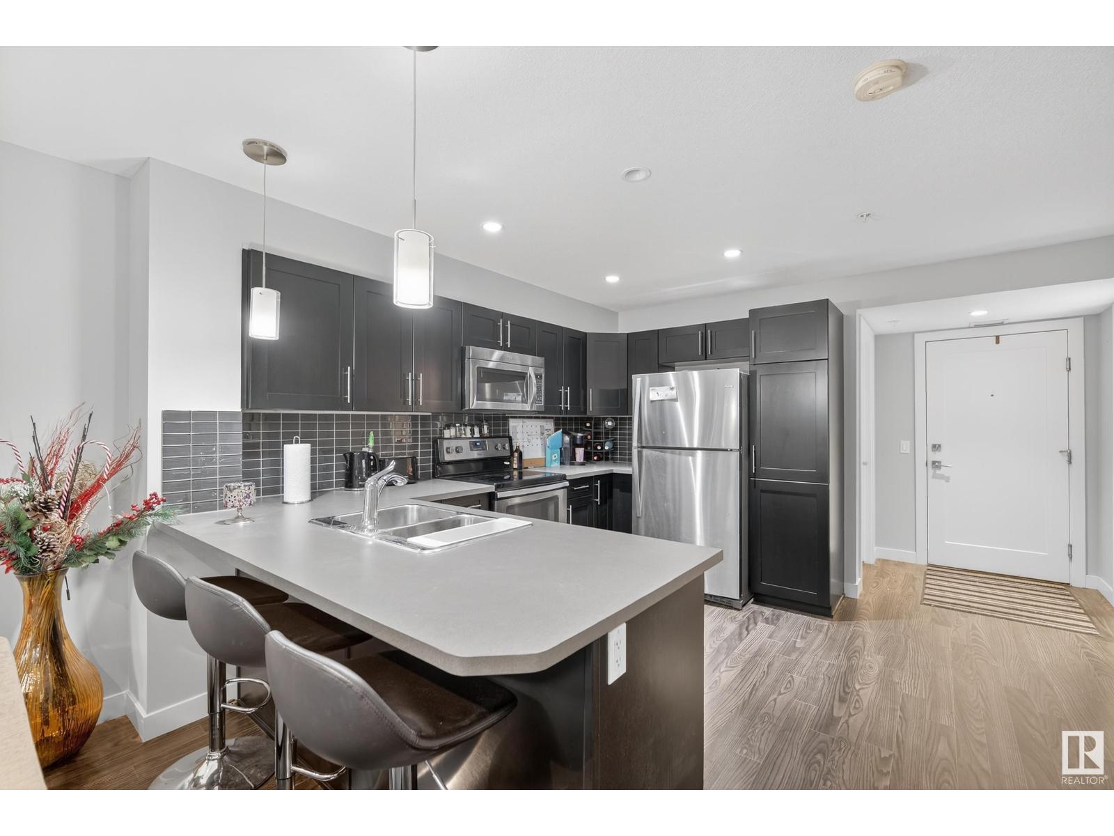Photo 19 of 107 1031 173 St Sw, Edmonton AB