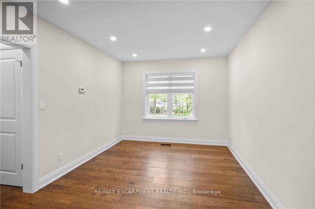 Photo 14 of A 723 Hager Avenue, Burlington ON